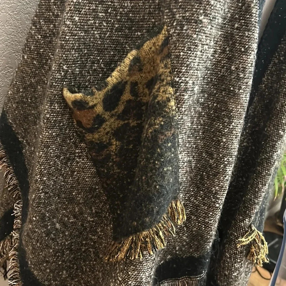 New Roffe Oversized Shawl Cardigan - Picture 2 of 4